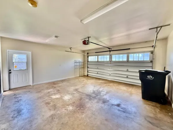 $3,000 | 3103 Cocos Road, Tampa, FL 33618