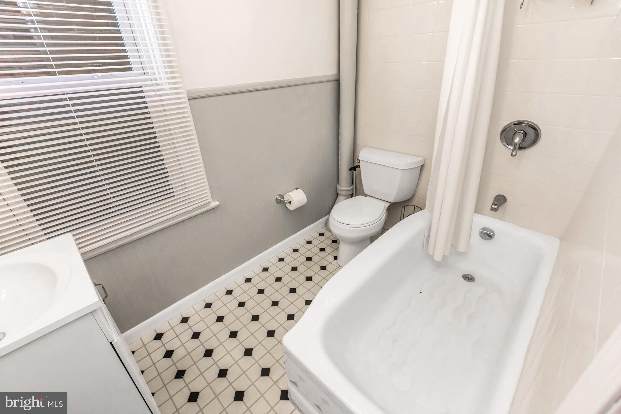 241 East Valley Road Coatesville, PA 19320 - Photo 17 of 28 Gallery Image 17