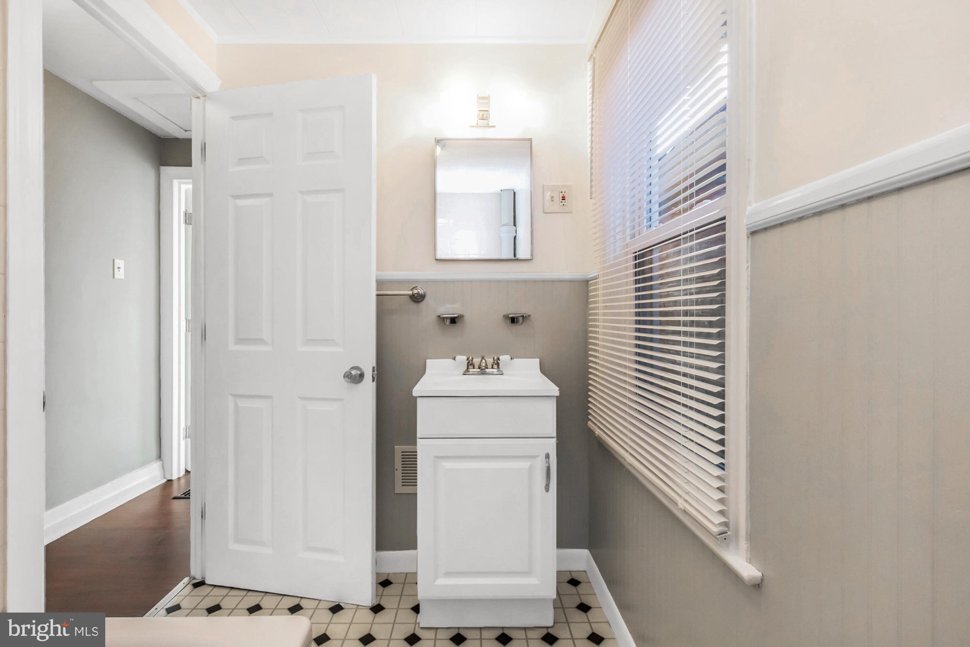 241 East Valley Road Coatesville, PA 19320 - Photo 18 of 28 Gallery Image 18