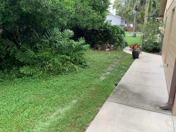 $1,275 | 270 East Lake Avenue, Longwood, FL 32750