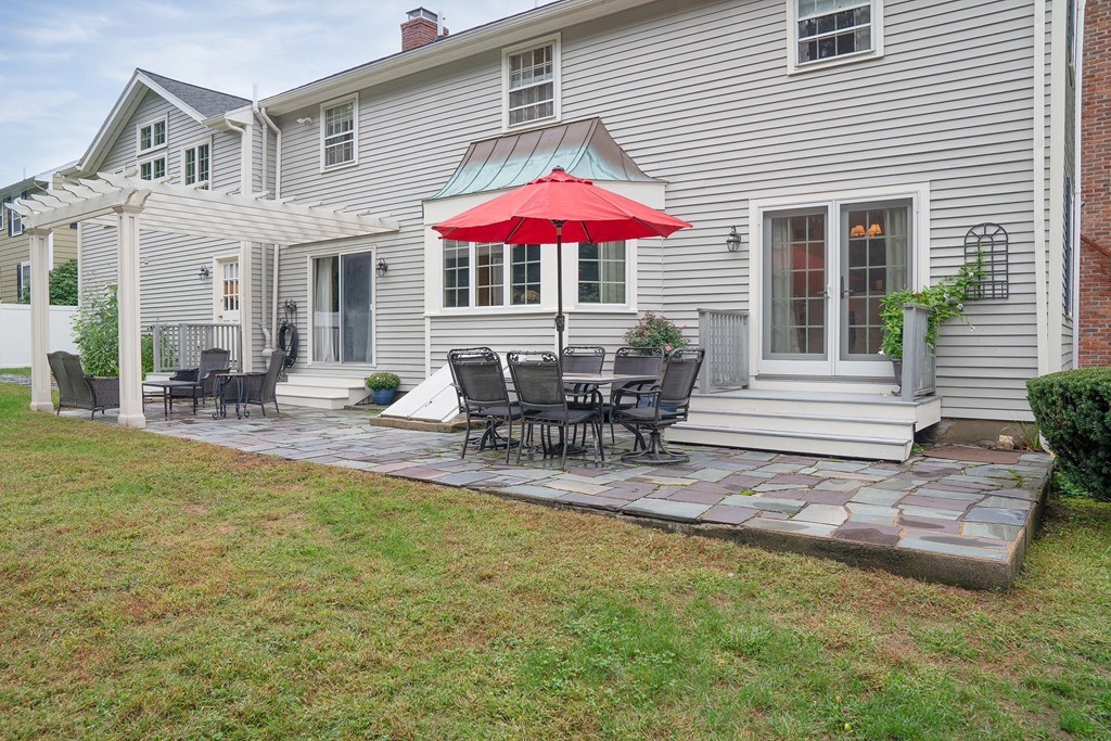 100 Red Gate Lane Reading, MA 01867 - Photo 28 of 29 Gallery Image 28