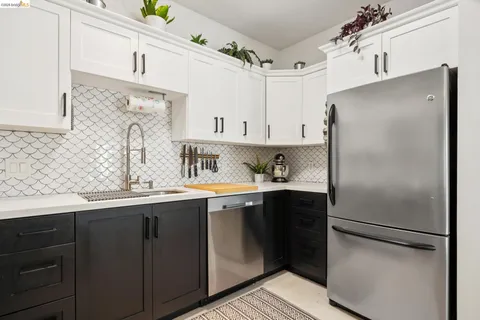 $475,000 | 574 48th Street, Unit 203, Oakland, CA 94609