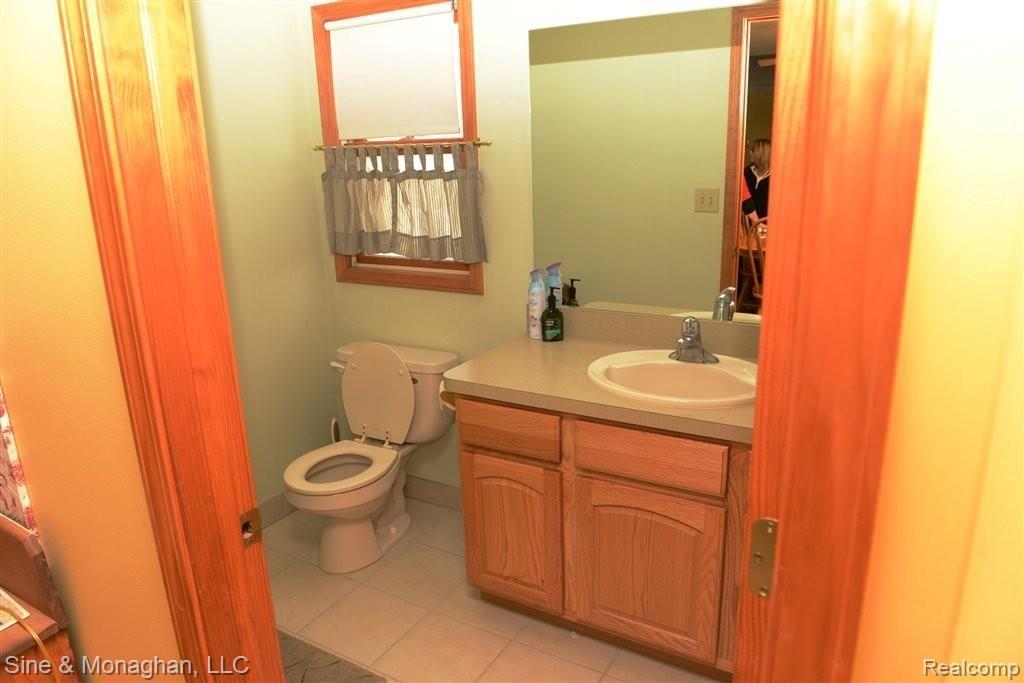 2101 Wadhams Road St. Clair, MI 48079 - Photo 10 of 26 10- Half Bath .JPG