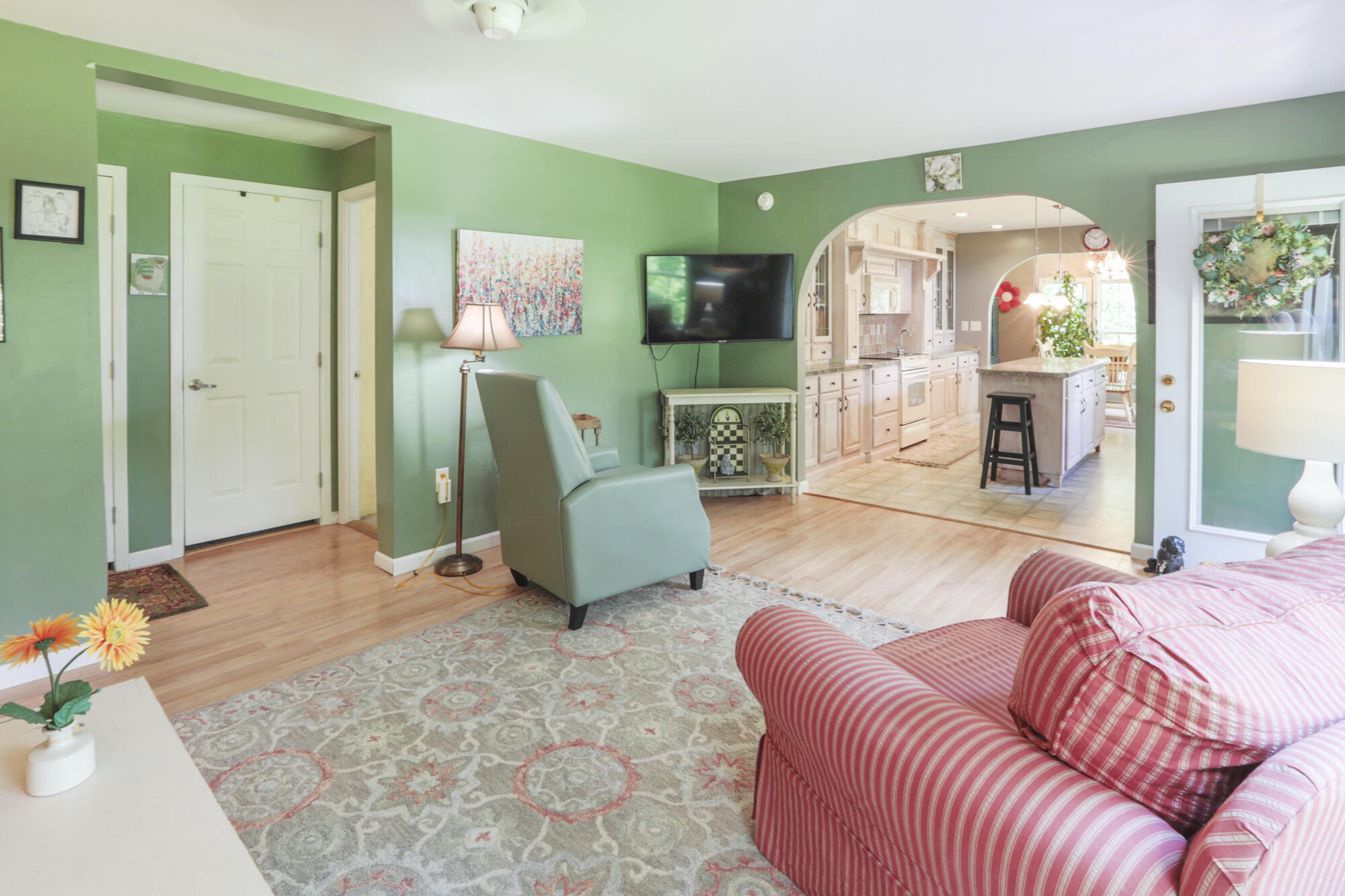 5 Patten Pit Road Belfast, ME 04915 - Photo 11 of 25 Living room