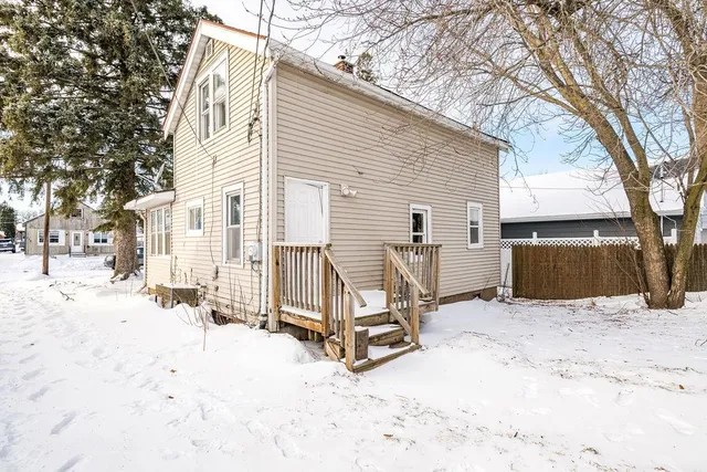 $219,900 | 320 20th Street, Cloquet, MN 55720