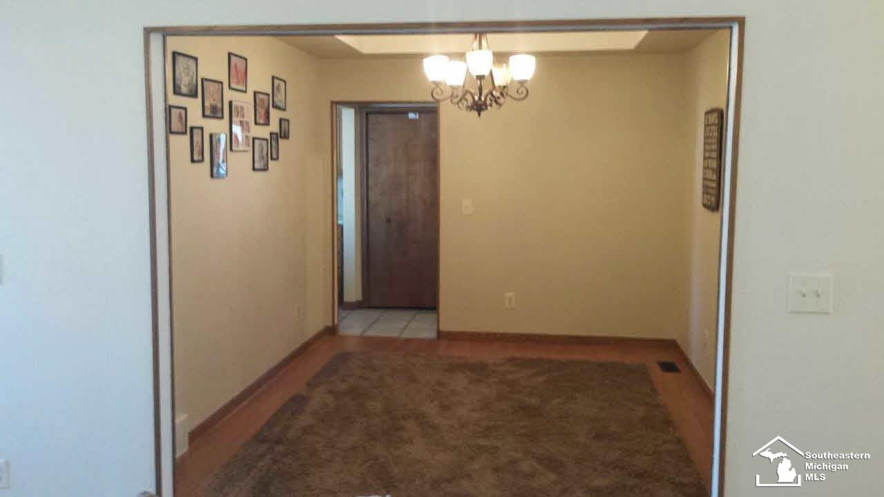 4876 Mortar Creek Road Monroe, MI 48161 - Photo 5 of 23 Dining Room