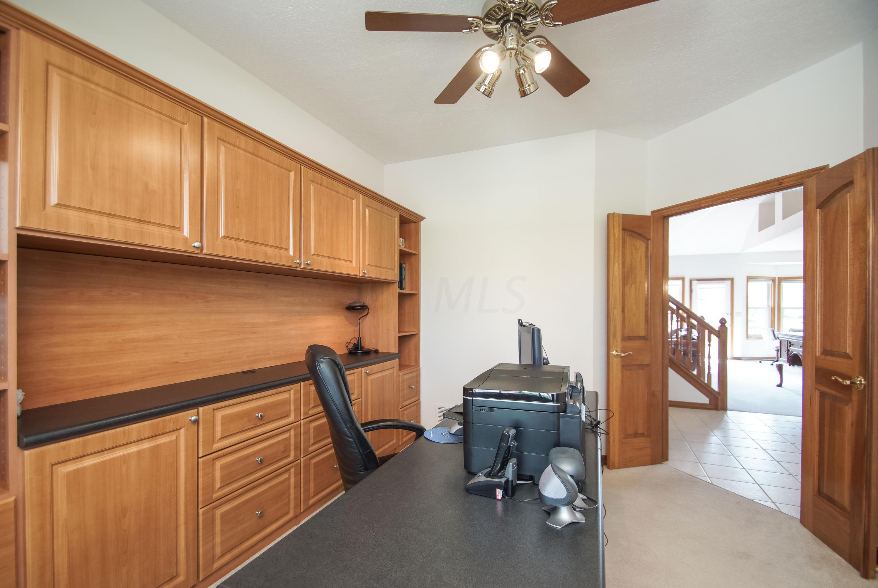 355 Beecher Road Columbus, OH 43230 - Photo 14 of 38 Gallery Image 14