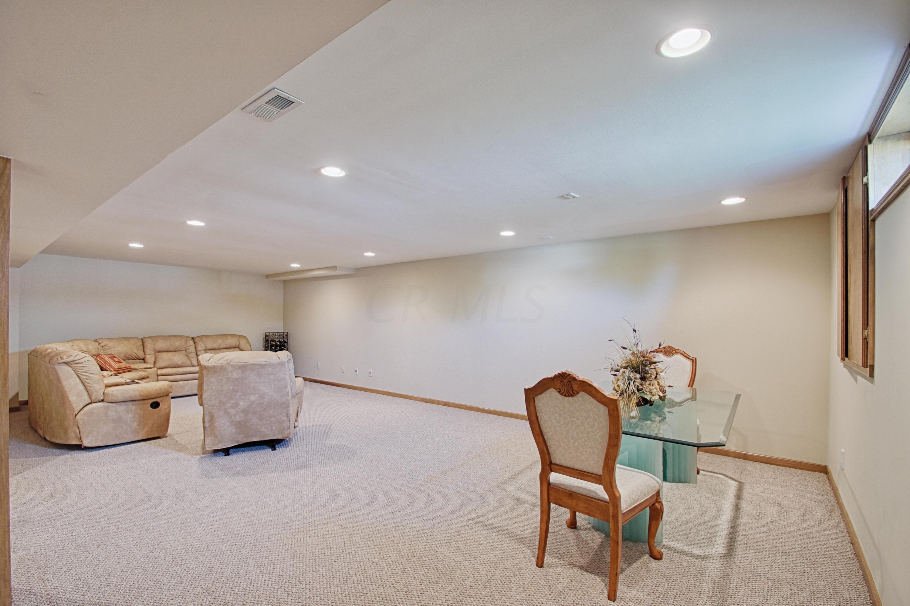 355 Beecher Road Columbus, OH 43230 - Photo 29 of 38 Gallery Image 29