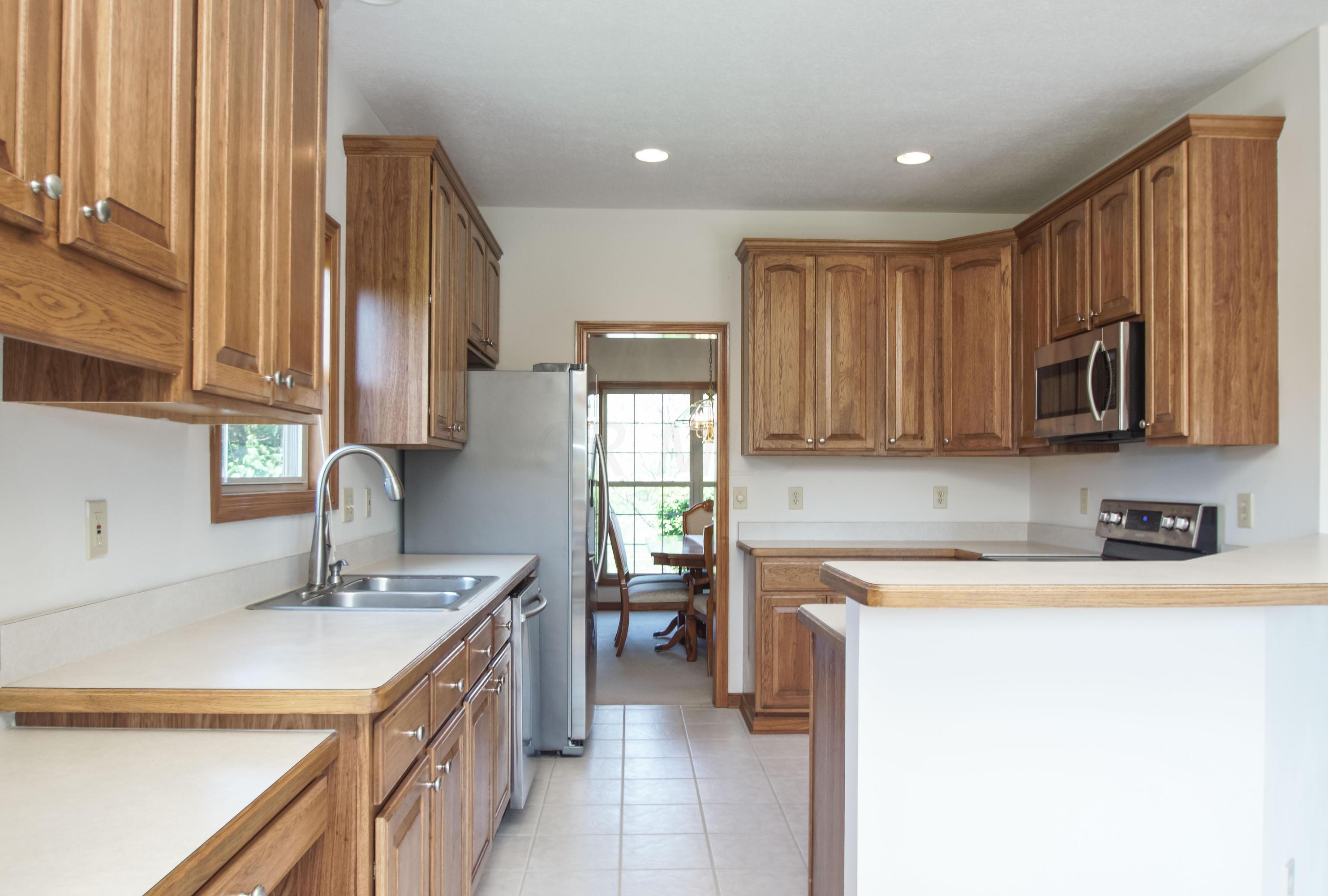355 Beecher Road Columbus, OH 43230 - Photo 6 of 38 Gallery Image 6