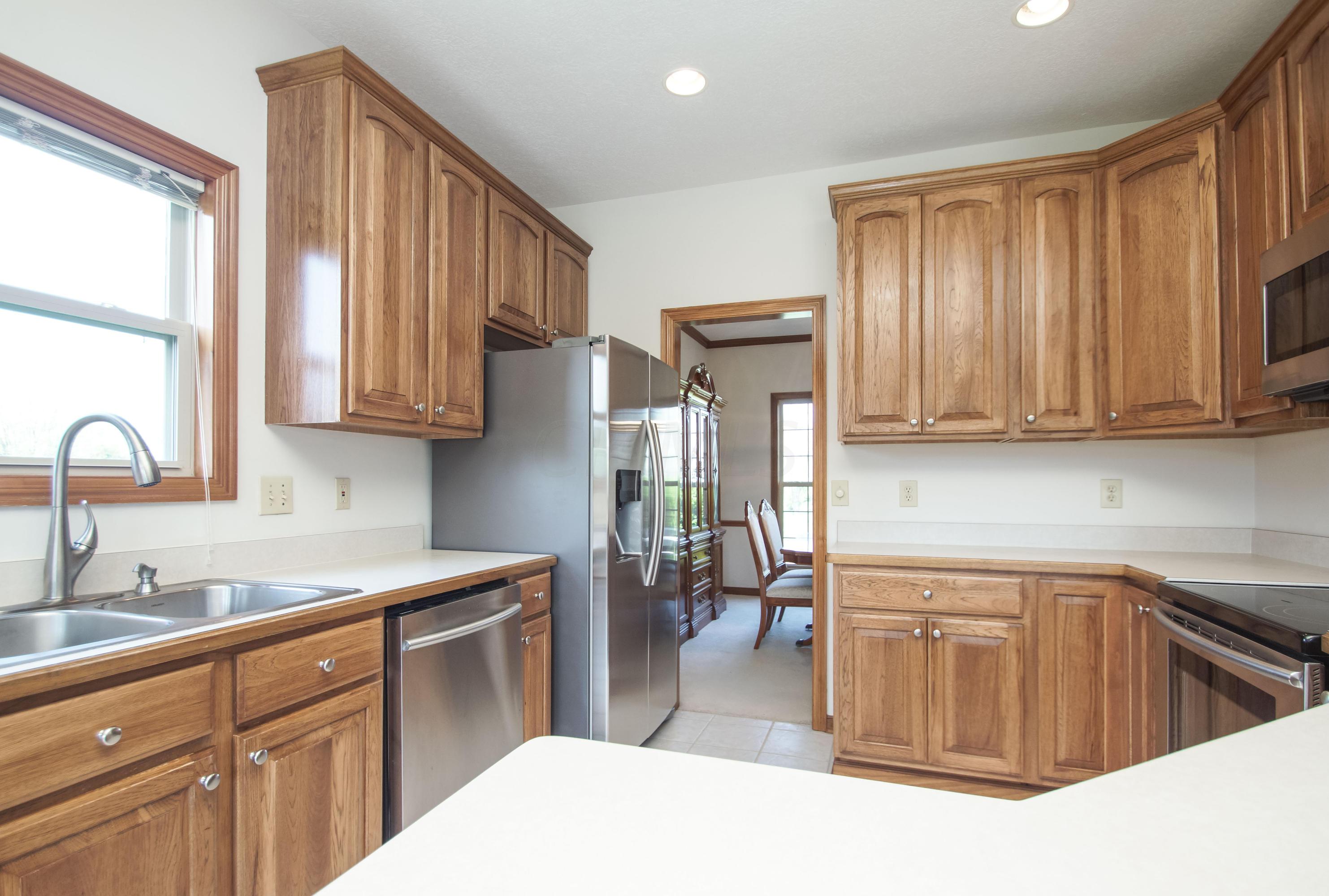 355 Beecher Road Columbus, OH 43230 - Photo 7 of 38 Gallery Image 7