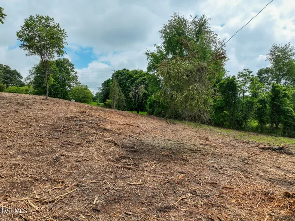 $99,900 | 5820 Old Jonesboro Road, Unit PT4, Bristol, TN 37620