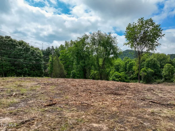 $99,900 | 5820 Old Jonesboro Road, Unit PT4, Bristol, TN 37620