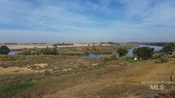 $2,500,000 | 26635 Pioneer Lane, Parma, ID 83660