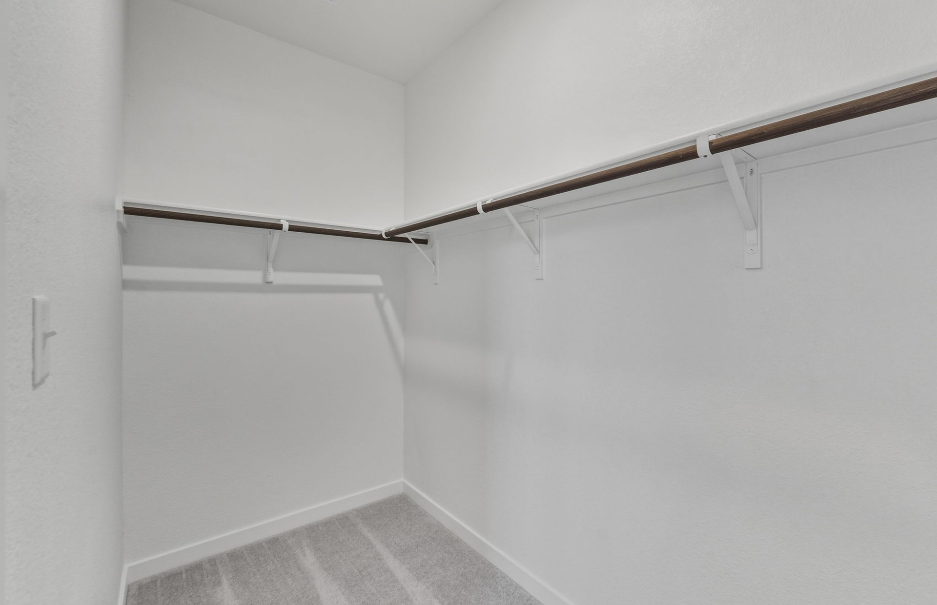 341 Sullivan Way Elgin, TX 78621 - Photo 11 of 23 a view of small space