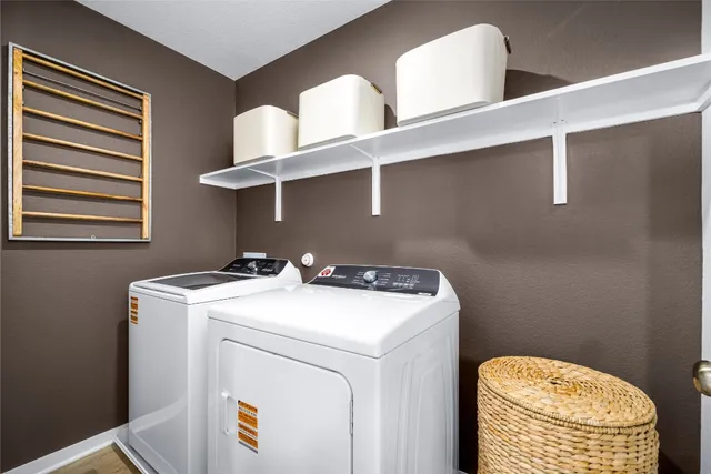 $343,171 | 341 Sullivan Way, Elgin, TX 78621