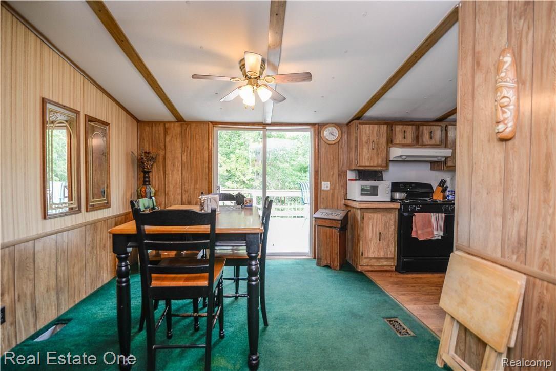 2677 North Hughes Road Howell, MI 48855 - Photo 12 of 25 10_8.jpg