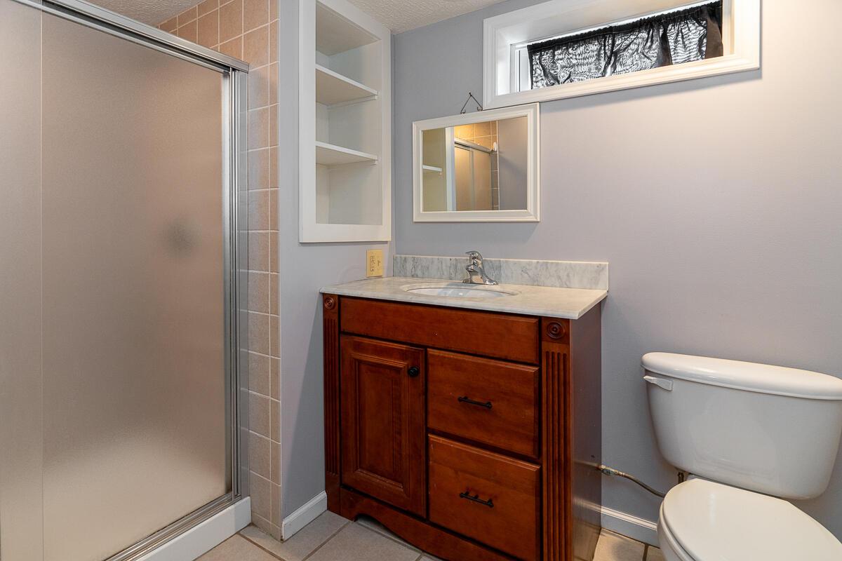 2705 Cranford Road Columbus, OH 43221 - Photo 17 of 30 Full Bathroom LL w: Shower