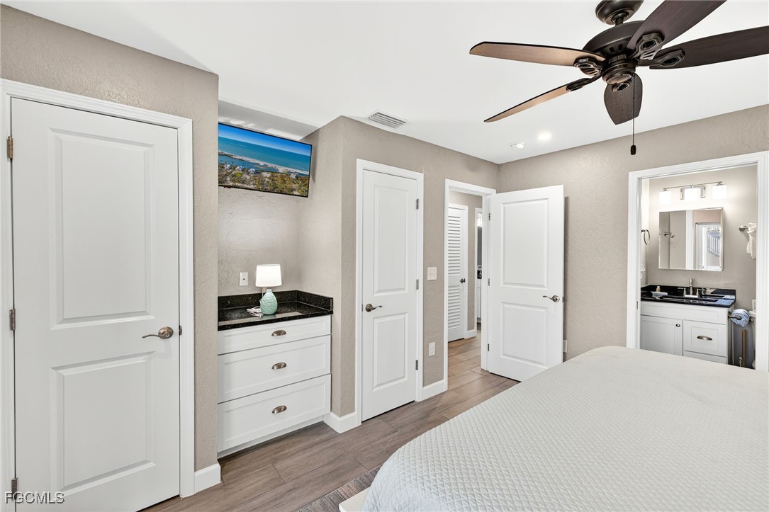 827 East Gulf Drive, Unit L2 Sanibel, FL 33957 - Photo 18 of 35