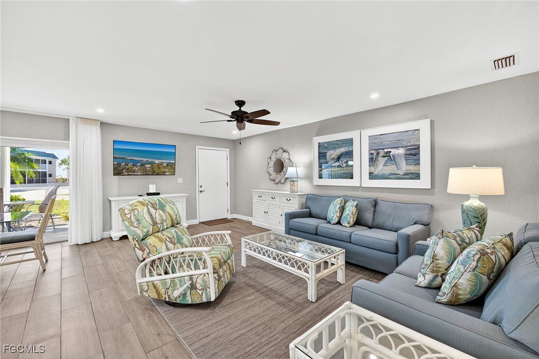 827 East Gulf Drive, Unit L2 Sanibel, FL 33957 - Photo 6 of 35