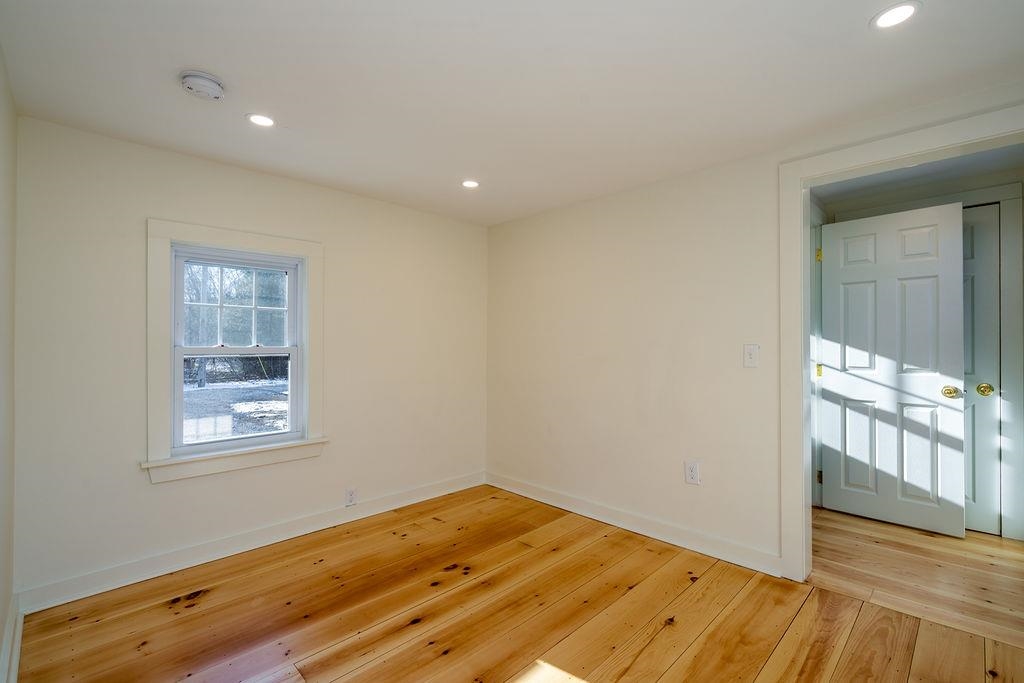 79 Brave Boat Harbor Road Kittery, ME 03905 - Photo 11 of 14