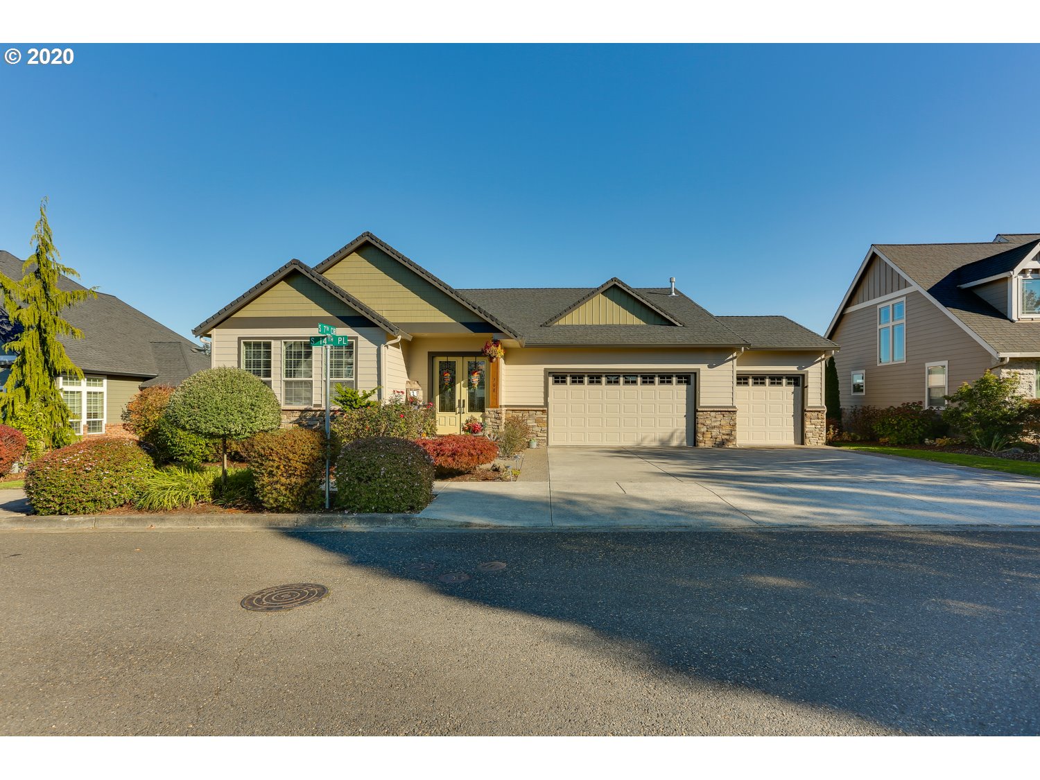 700 South 14th Place Ridgefield, WA 98642 - Photo 1 of 32