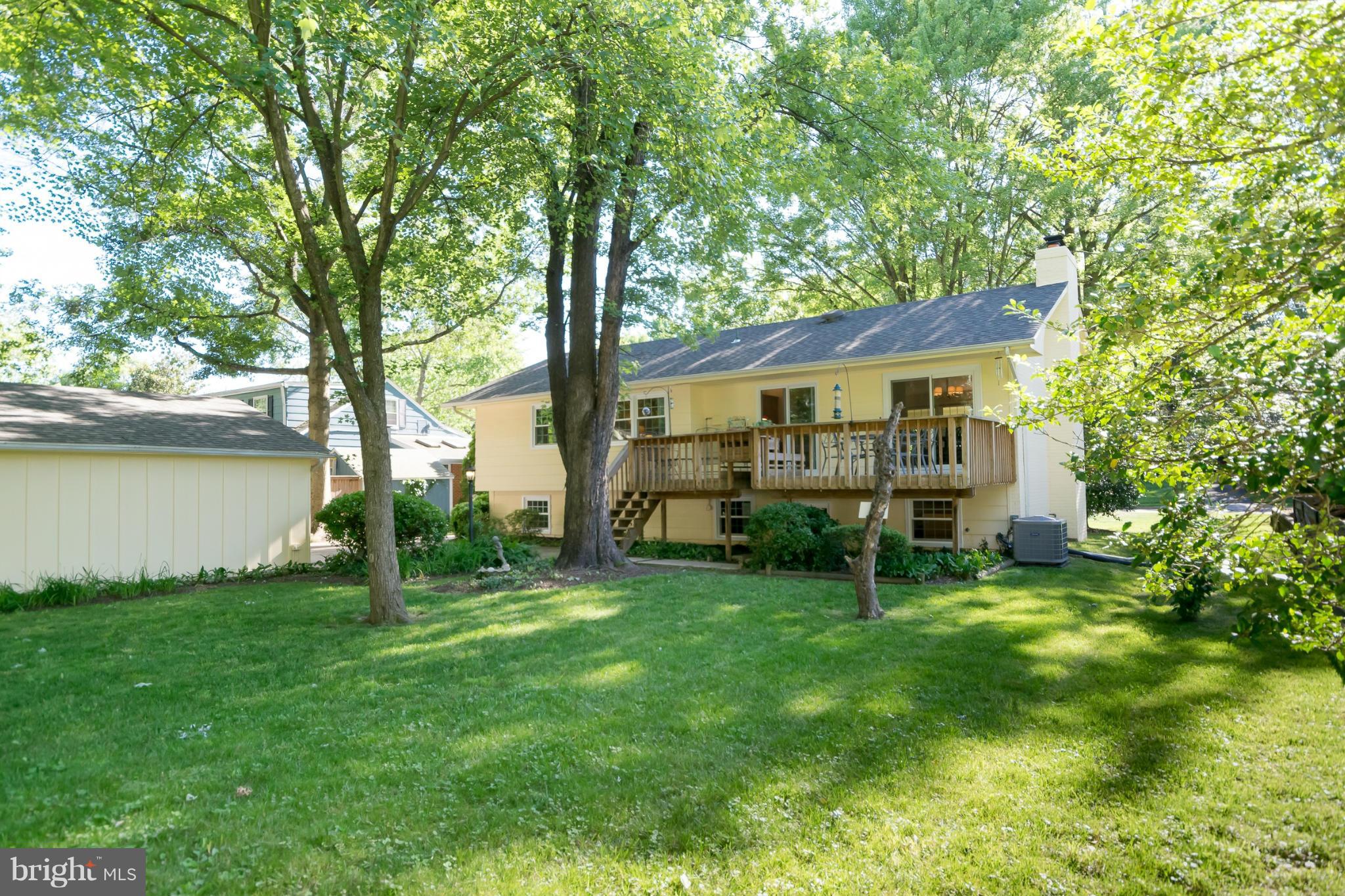 8621 Bradgate Road Alexandria, VA 22308 - Photo 30 of 30 Large, flat, and private backyard