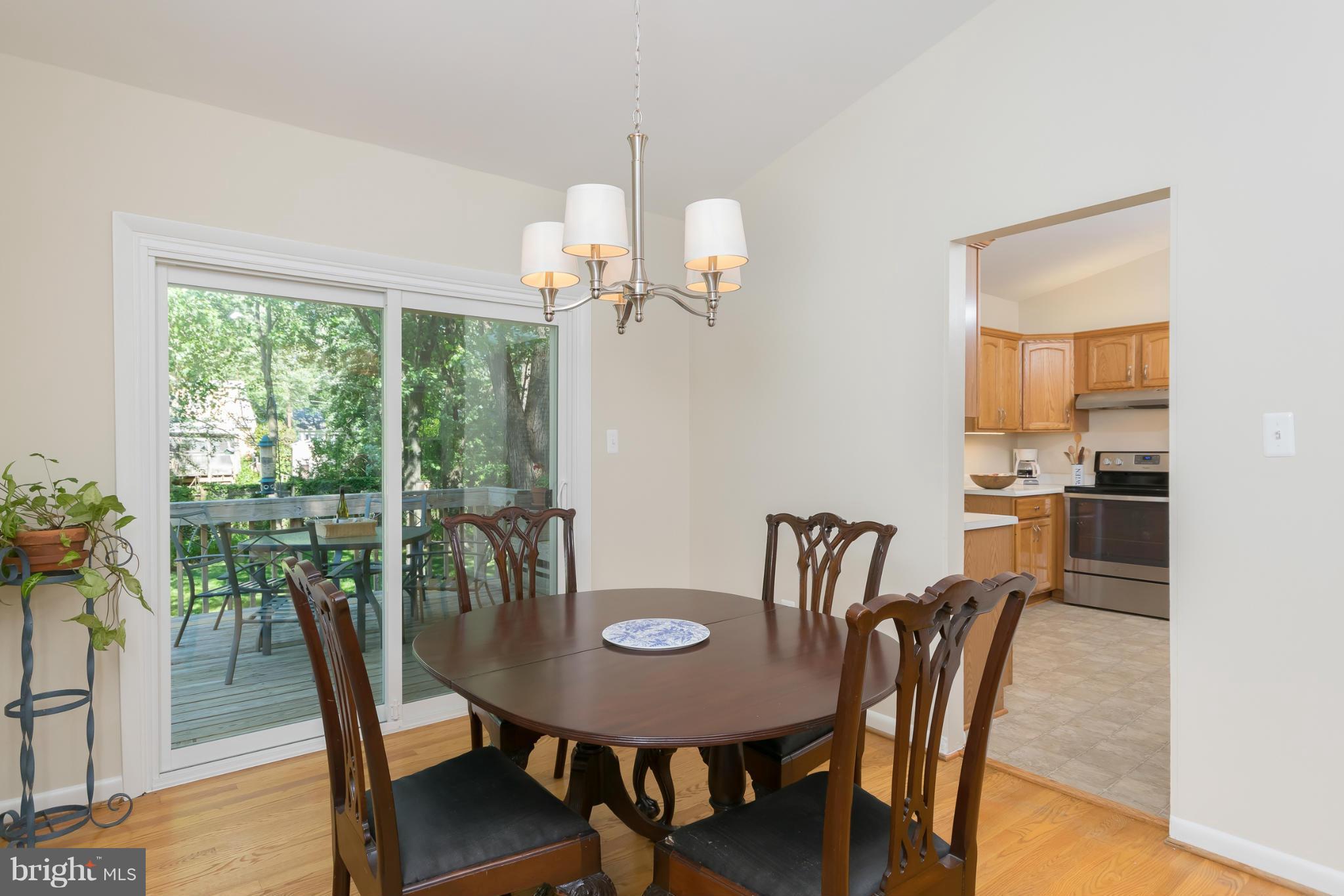 8621 Bradgate Road Alexandria, VA 22308 - Photo 8 of 30 Dining Room
