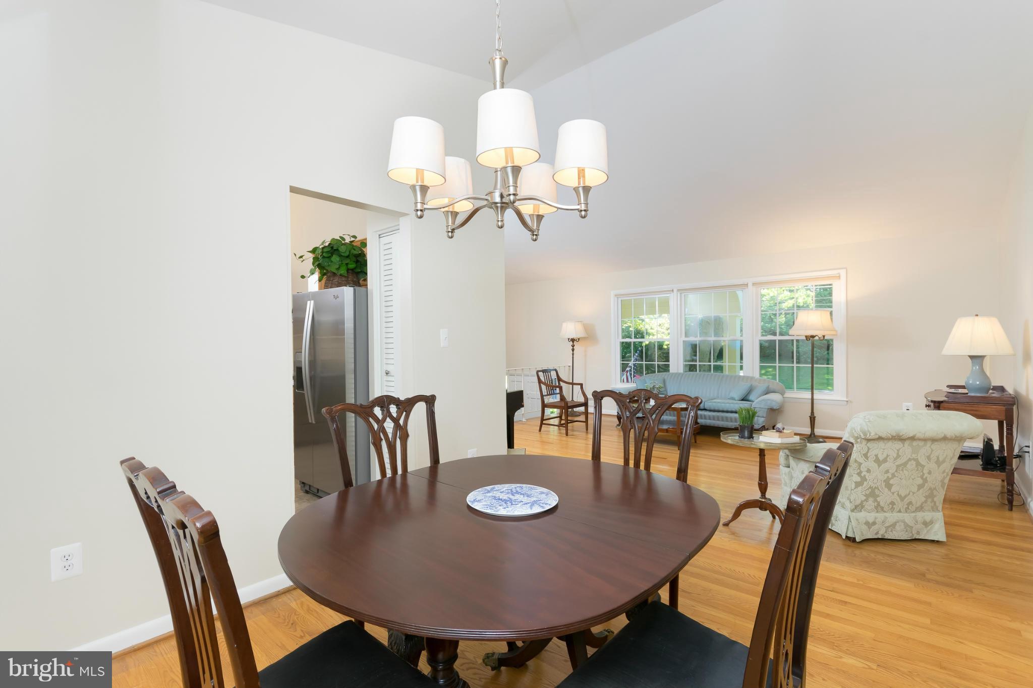 8621 Bradgate Road Alexandria, VA 22308 - Photo 9 of 30 Dining Room