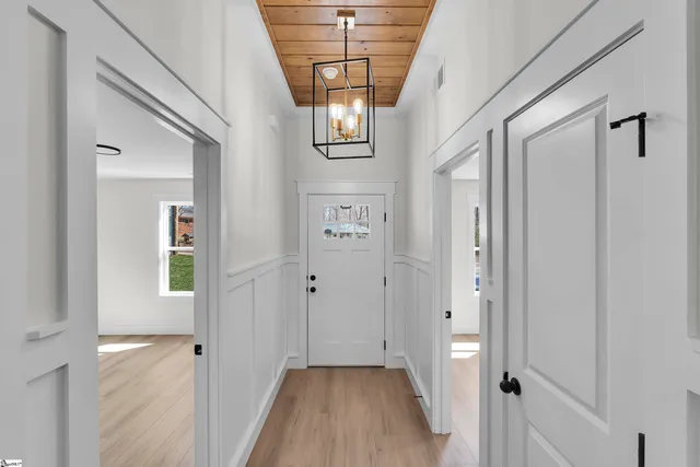 $388,000 | 1037 West Broad Street, Iva, SC 29655