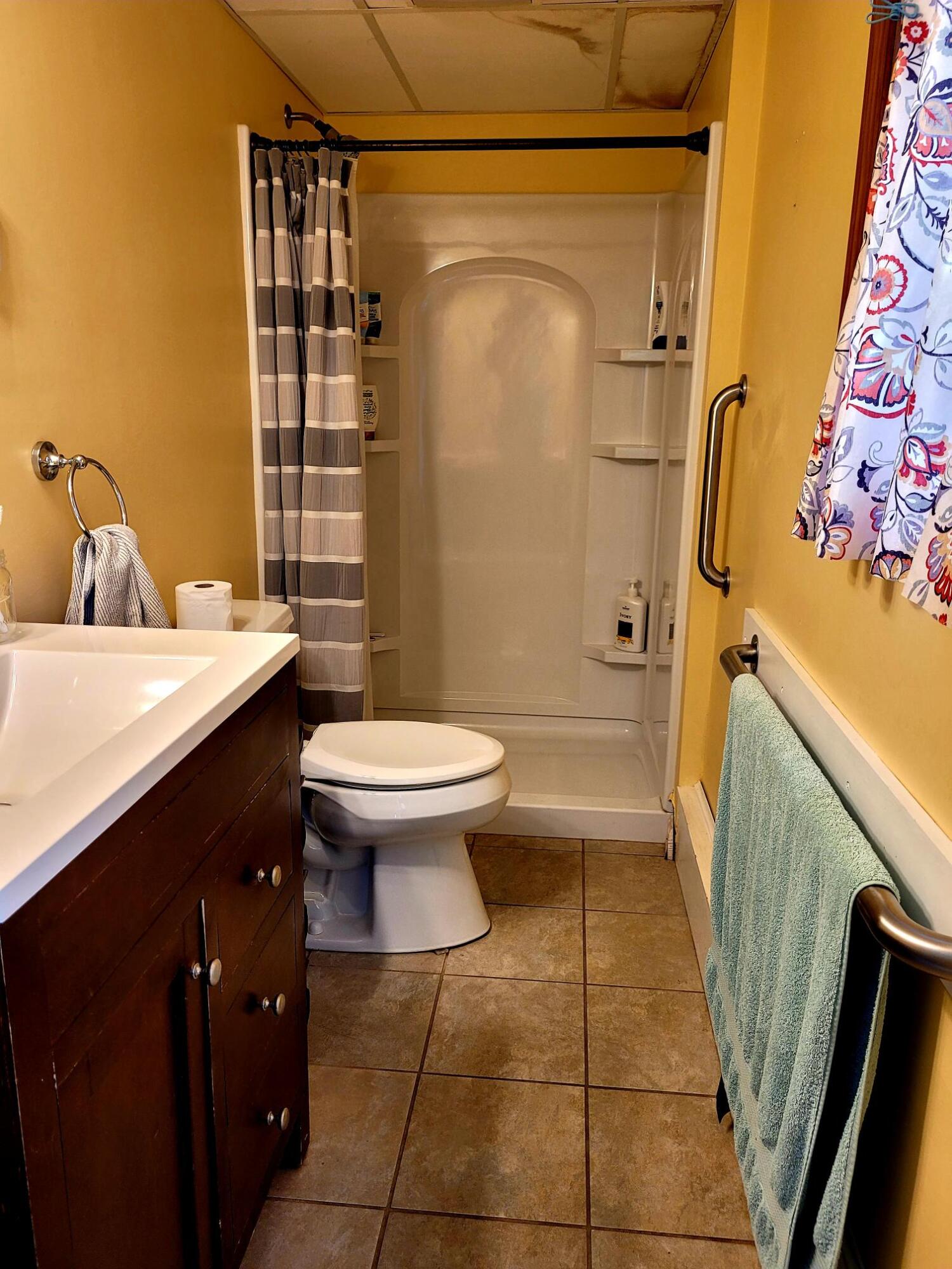 290 Penney Road Belgrade, ME 04917 - Photo 37 of 50 Full bath in inlaw apt