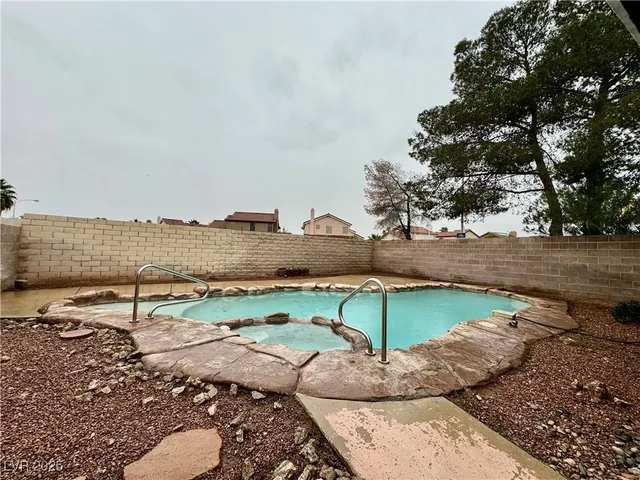 $1,750 | 7289 Topeka Drive, Las Vegas, NV 89147