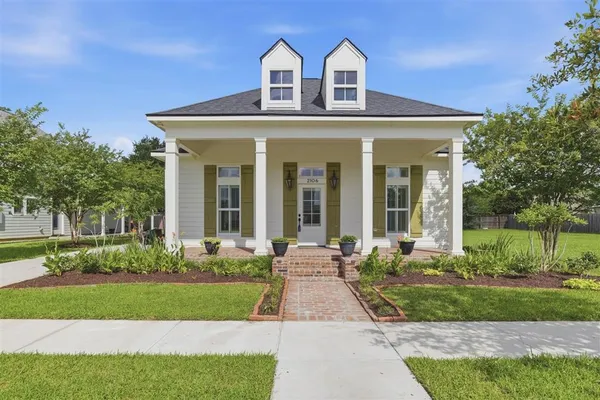 $389,500 | 2106 St Patrick Avenue, Lake Charles, LA 70601