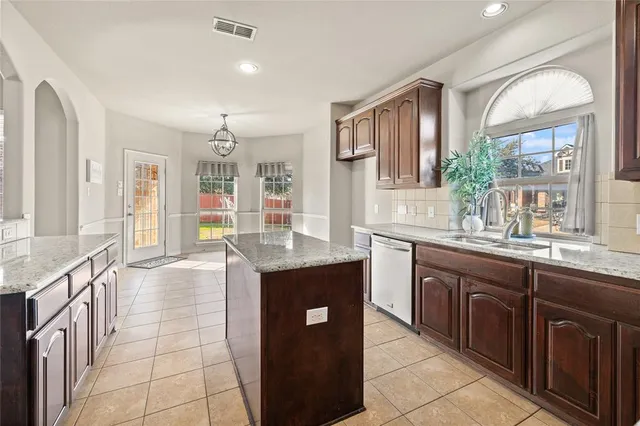 $529,900 | 1300 Spanish Needle Trail, Fort Worth, TX 76177