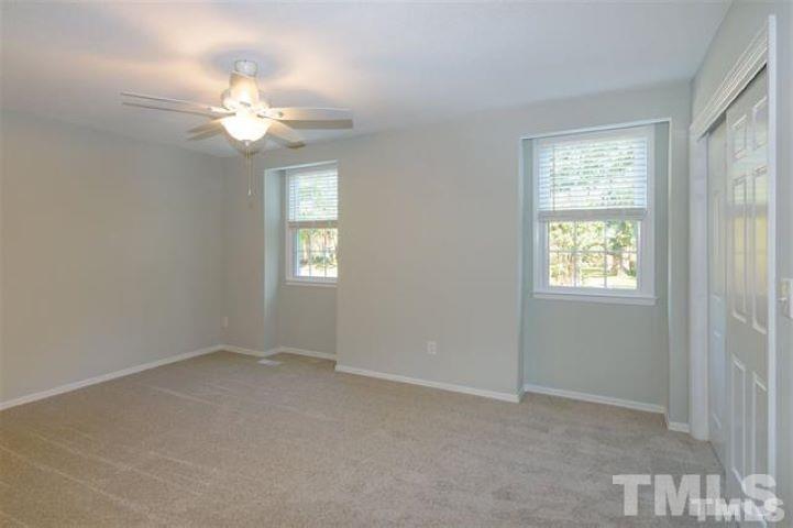 3148 Morningside Drive Raleigh, NC 27607 - Photo 13 of 24 an empty room that has a window