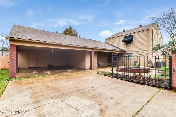 $1,800 | 101 Chateau Place, Lafayette, LA 70503
