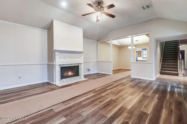 $1,800 | 101 Chateau Place, Lafayette, LA 70503