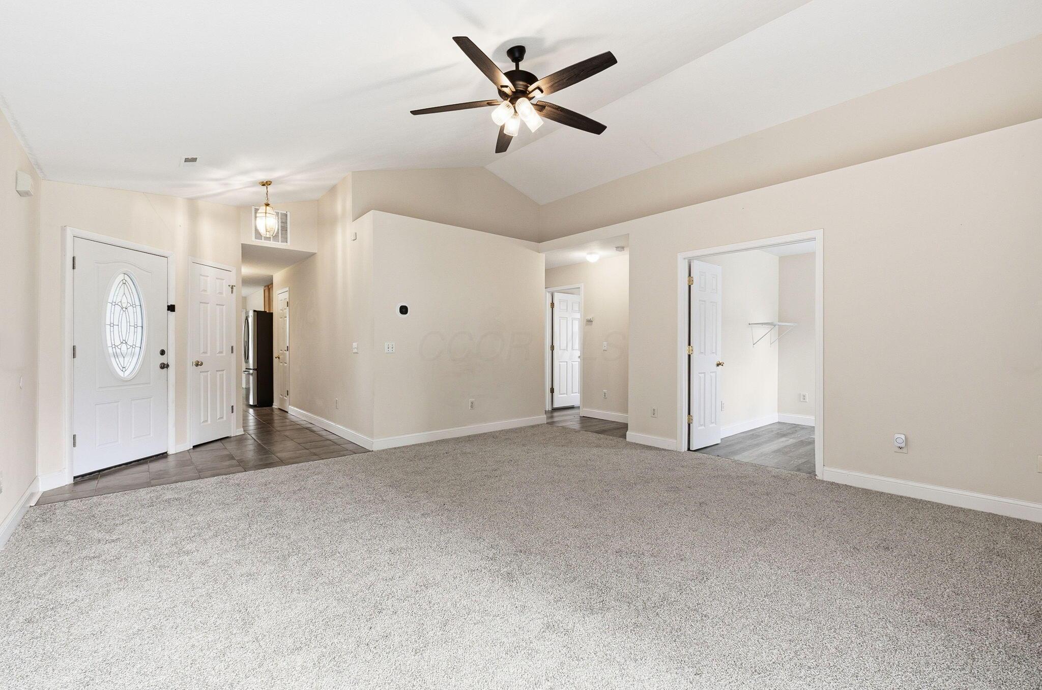 5183 Baker Ridge Drive Columbus, OH 43228 - Photo 8 of 39