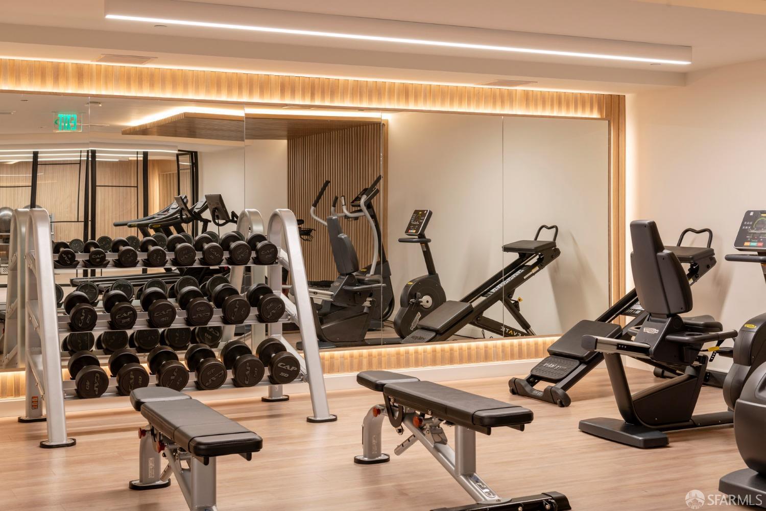 875 California Street, Unit 403 San Francisco, CA 94108 - Photo 18 of 56 a room with gym equipment