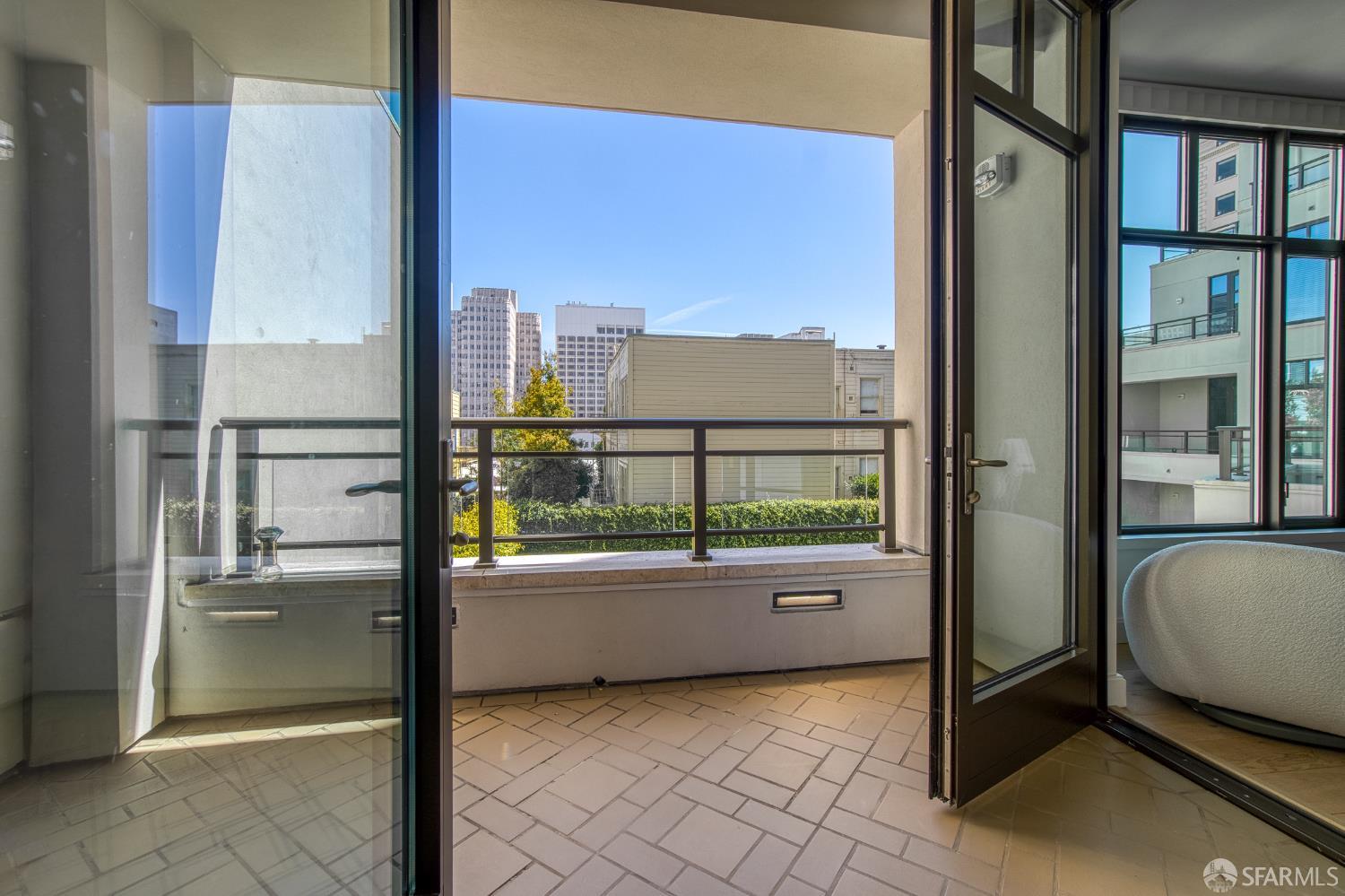 875 California Street, Unit 403 San Francisco, CA 94108 - Photo 49 of 56 a view of a bathroom with a tub and window