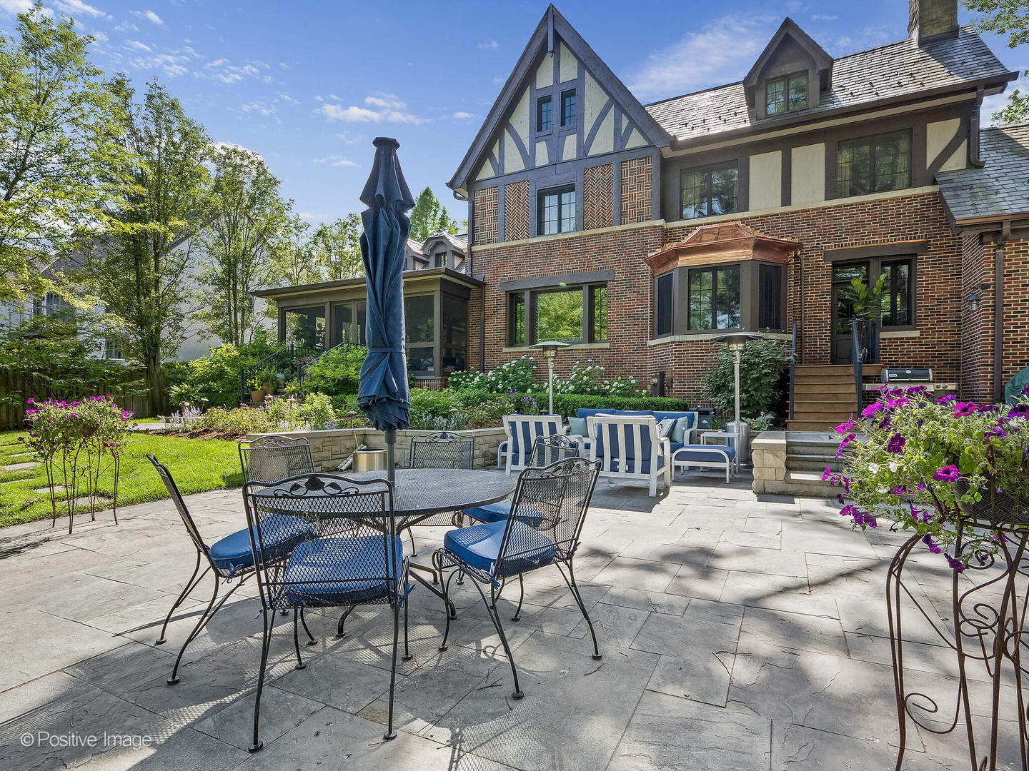 841 South County Line Road Hinsdale, IL 60521 - Photo 5 of 15 a view of patio with a chairs and table in a patio