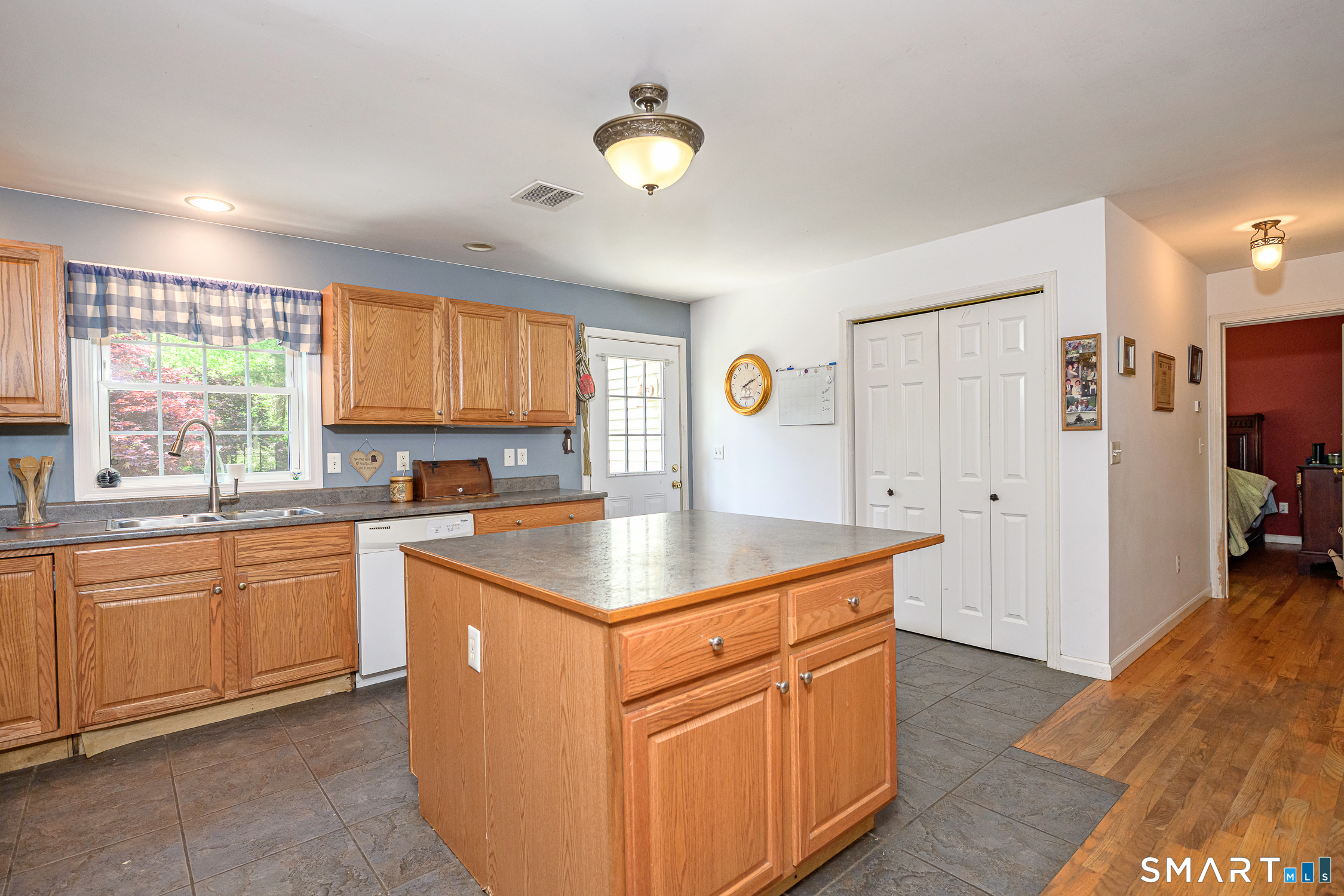 49 Kozey Road Eastford, CT 06242 - Photo 10 of 29