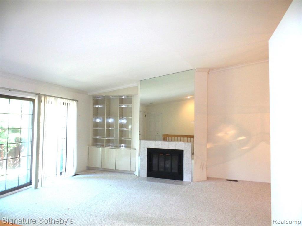 22375 Peach Tree Novi, MI 48375 - Photo 6 of 37