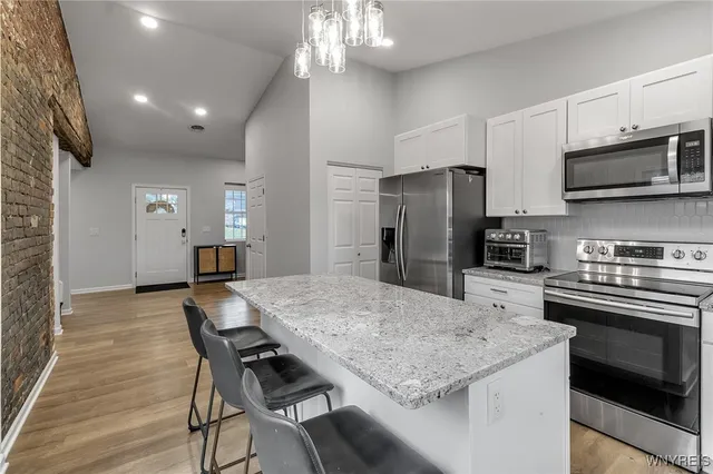 $699,900 | 190 Mill Street, Amherst, NY 14221