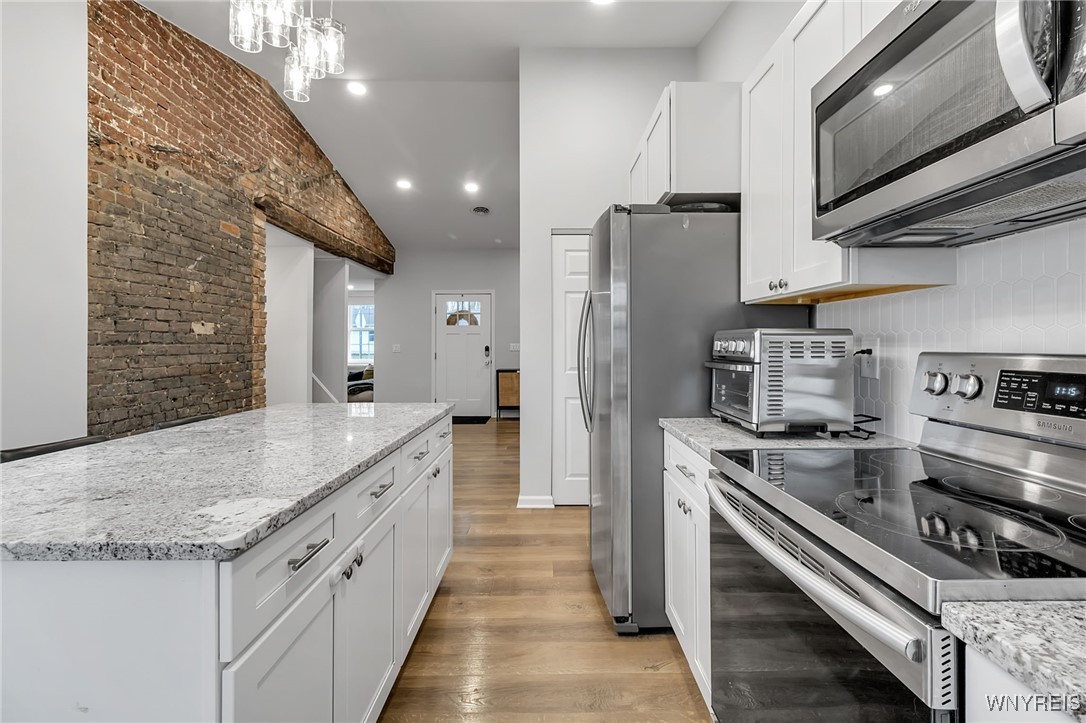 190 Mill Street Amherst, NY 14221 - Photo 7 of 30