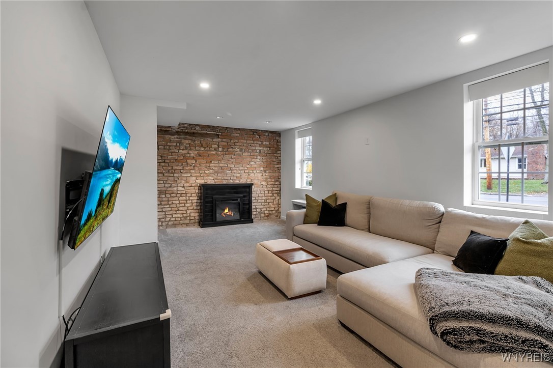 190 Mill Street Amherst, NY 14221 - Photo 9 of 30