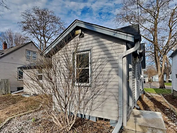 $1,675 | 5415 Emerson Avenue North, Minneapolis, MN 55430