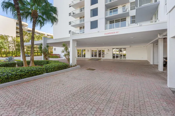 $2,950 | 3450 South Ocean Boulevard, Unit 1050, Palm Beach, FL 33480