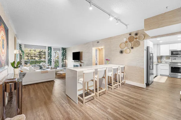 $2,950 | 3450 South Ocean Boulevard, Unit 1050, Palm Beach, FL 33480