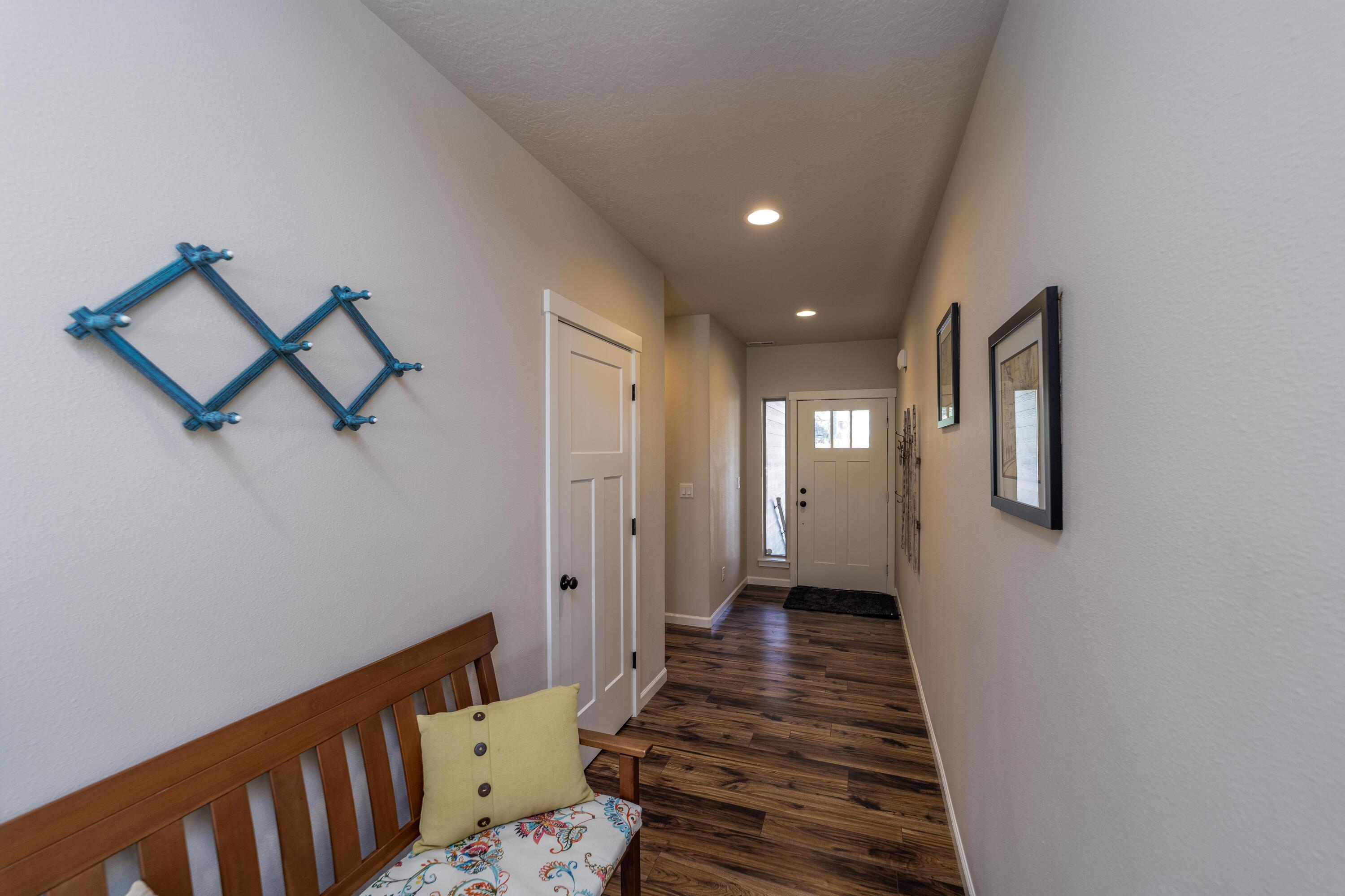2756 Southwest 34th Street Redmond, OR 97756 - Photo 11 of 44 2756_SW_34th_St-12