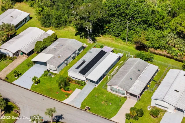 $225,000 | 1331 Barefoot Circle, Barefoot Bay, FL 32976